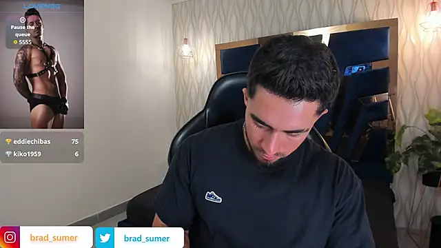 Snapshot of Brad_Summer chatting on October 14, 5:14 pm Brad Summer online show from October 14, 5:14 pm