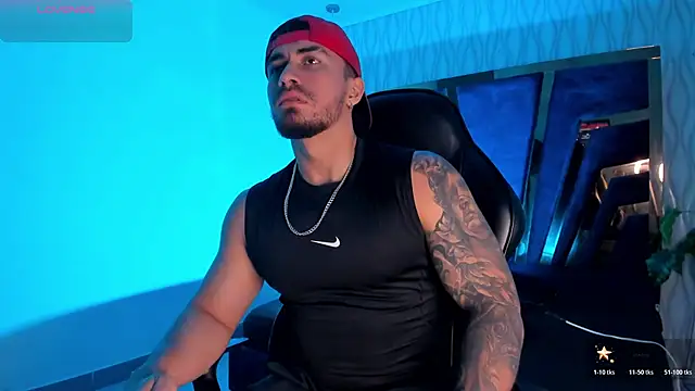 Snapshot of Brad_Summer chatting on October 20, 5:24 pm Brad Summer online show from October 20, 5:24 pm