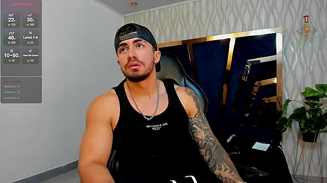 Snapshot of Brad_Summer chatting on October 22, 5:56 pm Brad Summer online show from October 22, 5:56 pm