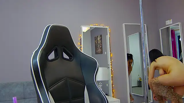 Snapshot of Eva_Lovvia_ chatting on January 31, 6:25 pm Eva Lovvia online show from January 31, 6:25 pm