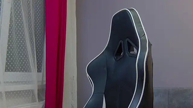 Snapshot of Eva_Lovvia_ chatting on February 10, 10:19 pm Eva Lovvia online show from February 10, 10:19 pm