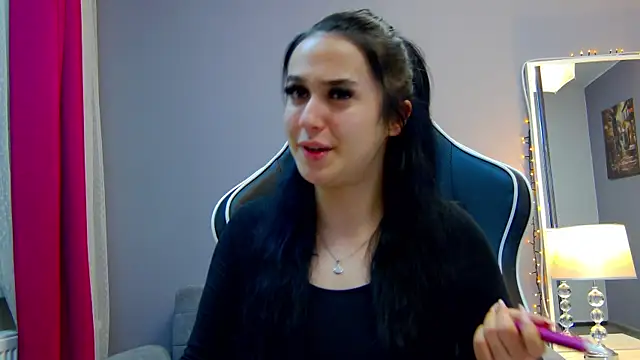 Snapshot of Eva_Lovvia_ chatting on March 5, 1:10 am Eva Lovvia online show from March 5, 1:10 am