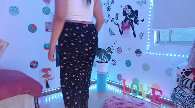 Snapshot of samy_love35 chatting on January 26, 10:46 pm samy love35 online show from January 26, 10:46 pm