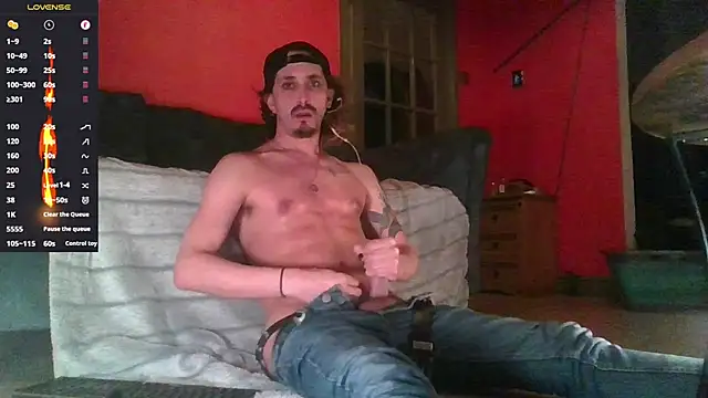 Snapshot of riffraphboi chatting on February 22, 7:36 pm riffraphboi online show from February 22, 7:36 pm