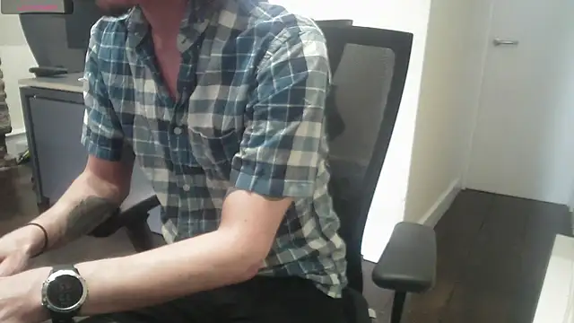 Snapshot of riffraphboi chatting on September 20, 11:55 am riffraphboi online show from September 20, 11:55 am