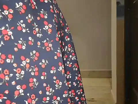 kissingcurvy online show from March 29, 6:24 am