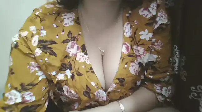 Lovely Sreya online show from February 17, 6:48 pm