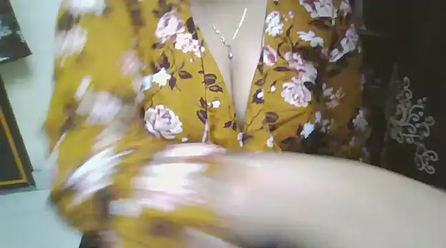 Lovely Sreya online show from February 17, 9:52 pm