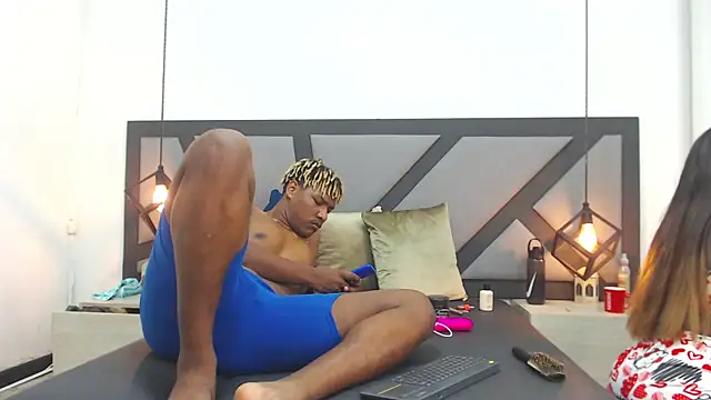 Axel black1 online show from January 30, 6:00 pm