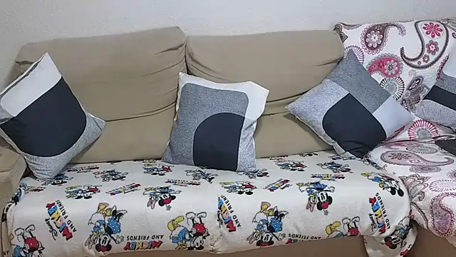 Snapshot of SiperinoLossado chatting on March 10, 1:21 am SiperinoLossado online show from March 10, 1:21 am