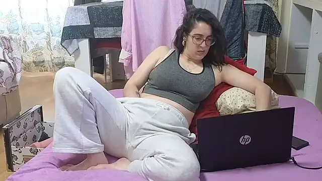 Snapshot of SiperinoLossado chatting on April 1, 11:00 am SiperinoLossado online show from April 1, 11:00 am