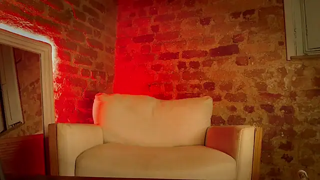 Snapshot of MistressLacey chatting on October 17, 6:49 am MistressLacey online show from October 17, 6:49 am