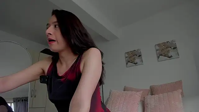 Snapshot of Andrewine89 chatting on September 24, 9:40 pm Andrewine89 online show from September 24, 9:40 pm