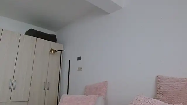 Andrewine89 online show from November 9, 9:02 pm