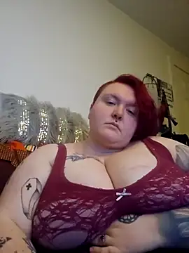 CorgiGodez98 online show from December 4, 1:59 am