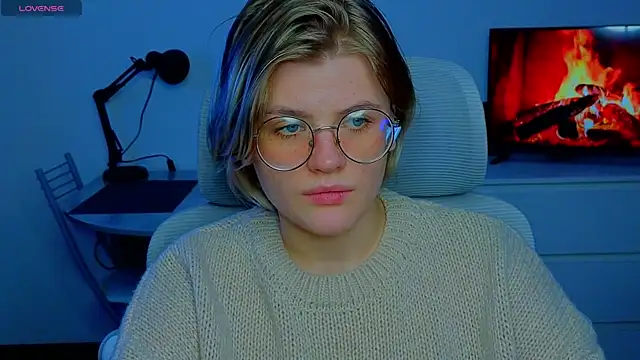  JessieVibes online show from February 2, 8:08 pm