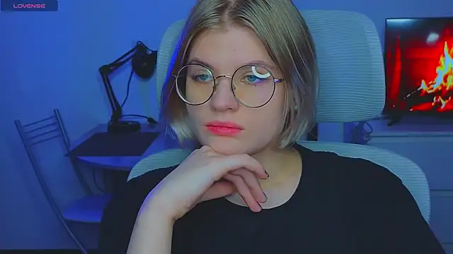  JessieVibes online show from February 10, 3:53 pm