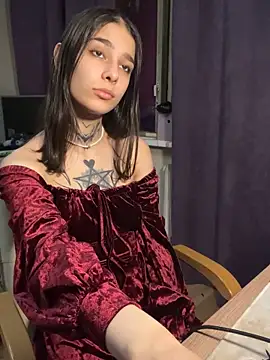 mollyEXD online show from November 25, 6:52 pm