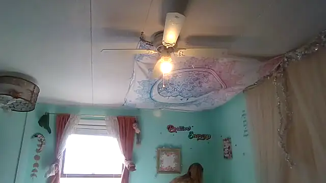 hunybunz69 online show from March 15, 3:59 pm