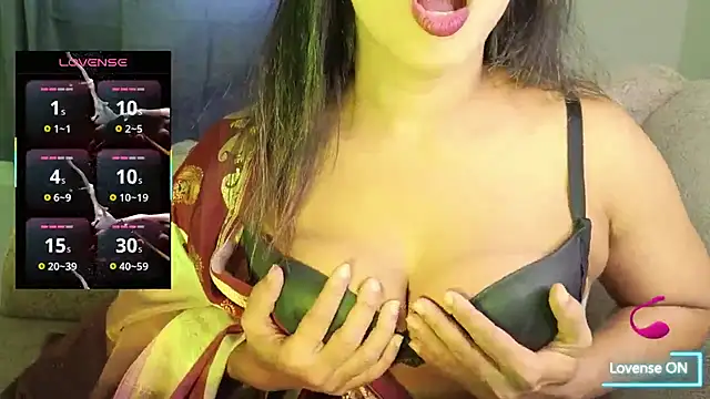 Snapshot of Bengali_Cute_Girl chatting on October 2, 3:02 am Bengali Cute Girl online show from October 2, 3:02 am