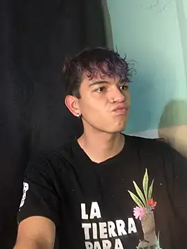 Mickey Magic online show from January 18, 6:34 am