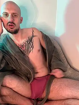 AssHunter4k online show from February 16, 7:15 am