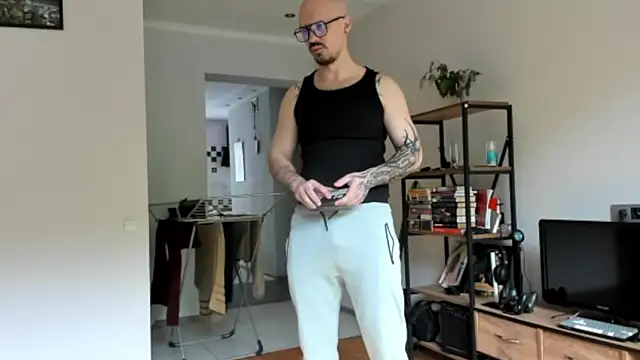 AssHunter4k online show from May 16, 10:36 am