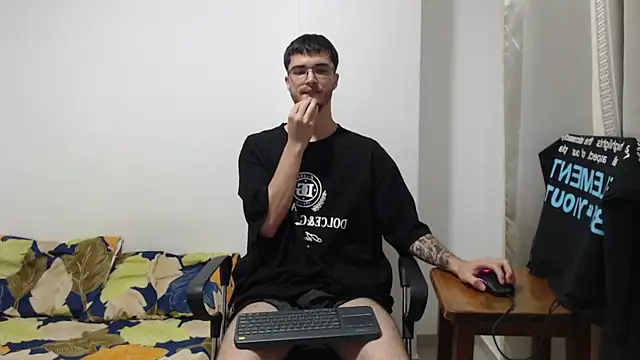 Aleex Miller online show from October 10, 8:24 am