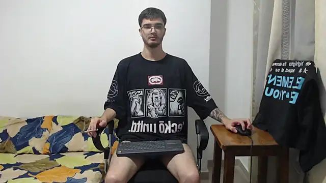 Aleex Miller online show from October 19, 6:14 am