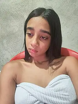 Zoe Sweett18 online show from January 12, 6:35 pm