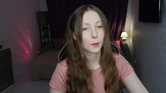 Snapshot of Sweeet_Lilit chatting on April 22, 10:11 pm Sweeet Lilit online show from April 22, 10:11 pm
