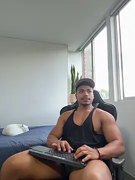 Snapshot of XavierColeman chatting on June 16, 9:06 pm XavierColeman online show from June 16, 9:06 pm