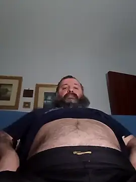 Snapshot of catullo14 chatting on March 20, 6:13 pm catullo14 online show from March 20, 6:13 pm