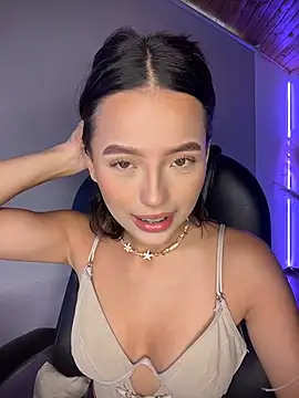 Sofia18 pinkk online show from March 26, 9:09 pm