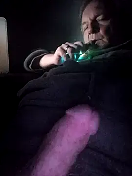 Snapshot of Paolo7619 chatting on February 3, 4:25 am Paolo7619 online show from February 3, 4:25 am