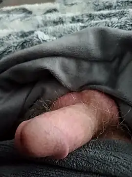 Snapshot of Paolo7619 chatting on February 7, 8:55 am Paolo7619 online show from February 7, 8:55 am