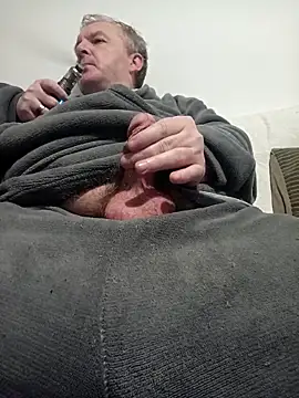 Snapshot of Paolo7619 chatting on October 12, 1:26 am Paolo7619 online show from October 12, 1:26 am