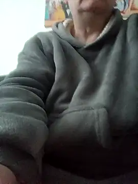 Snapshot of Paolo7619 chatting on November 2, 8:17 am Paolo7619 online show from November 2, 8:17 am