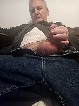 Snapshot of Paolo7619 chatting on November 22, 7:13 pm Paolo7619 online show from November 22, 7:13 pm