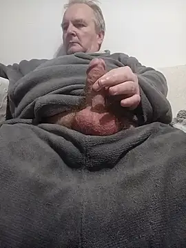 Snapshot of Paolo7619 chatting on January 7, 7:11 am Paolo7619 online show from January 7, 7:11 am