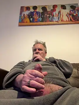 Snapshot of Paolo7619 chatting on March 24, 5:40 pm Paolo7619 online show from March 24, 5:40 pm