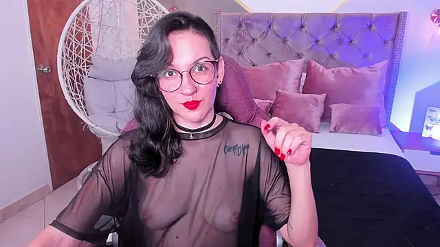 Snapshot of ana_liebert chatting on February 4, 11:49 am ana liebert online show from February 4, 11:49 am