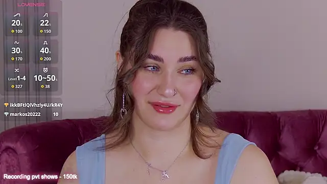 KiraBarlows online show from November 25, 9:48 pm