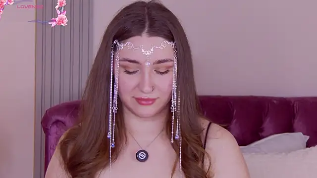 KiraBarlows online show from May 10, 8:25 pm