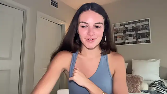 graciesmith27 online show from April 24, 8:55 pm