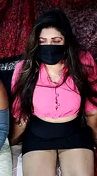 Snapshot of Lovely_WINDI chatting on February 12, 8:27 am Lovely WINDI online show from February 12, 8:27 am