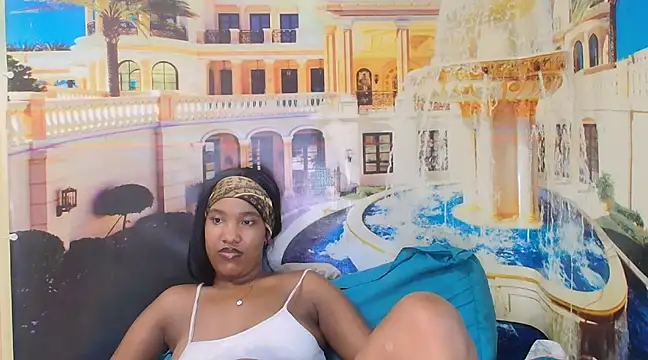 EroticSexyPrada online show from January 27, 8:39 pm