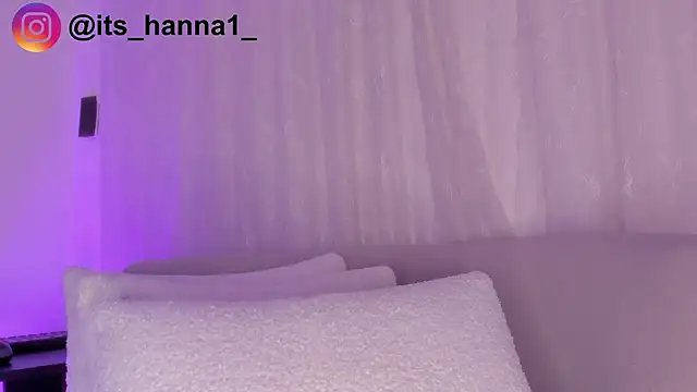 cutte hanna18 online show from May 15, 6:15 pm
