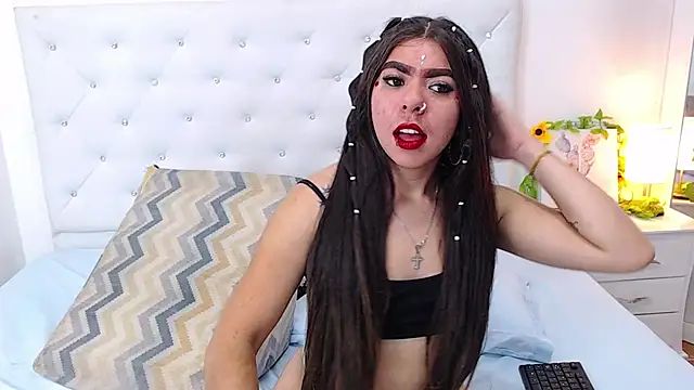 ninanaughty13 online show from January 30, 8:10 pm