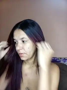 Snapshot of Alyne69PB chatting on September 17, 9:44 am Alyne69PB online show from September 17, 9:44 am